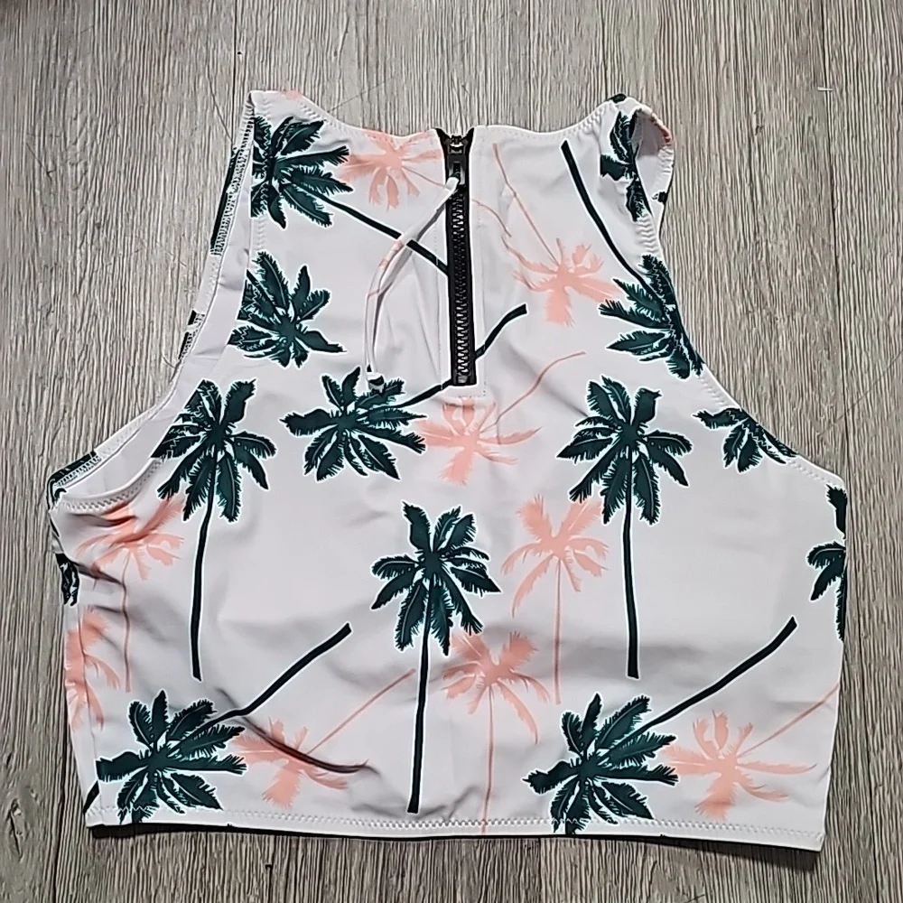 2-Piece Palm Tree/Green  Swimsuit Medium